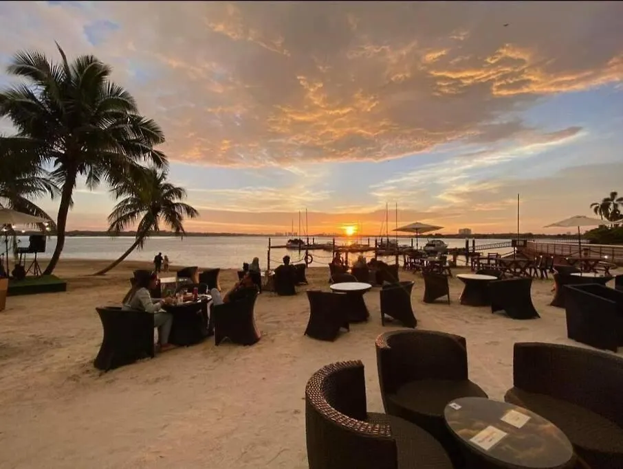 Johor Bharu - Beachside 6-13Pax Danga Bay @ Ksl Johor Bahru